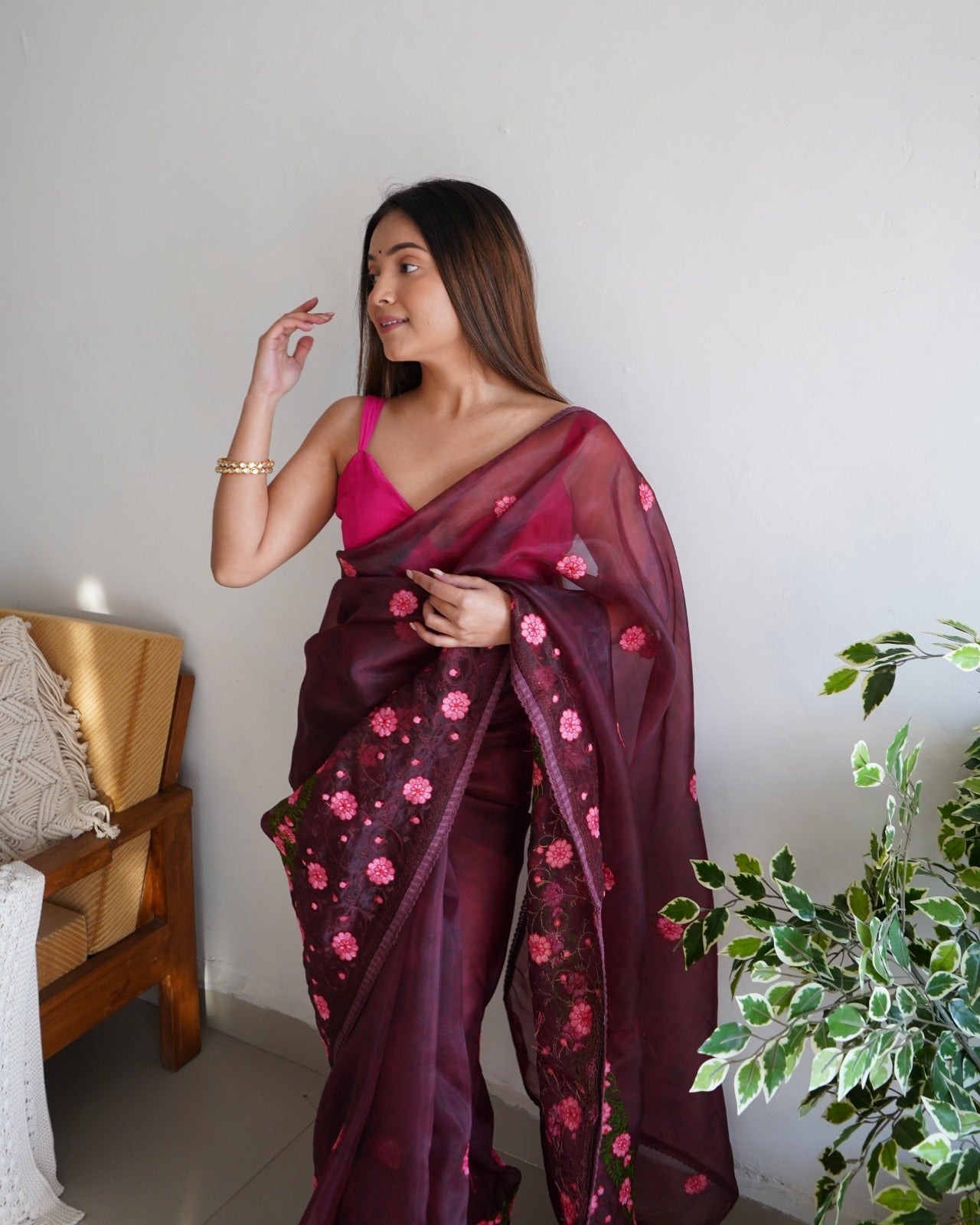 Mahjabeen Elegance – A saree draped in royal sophistication