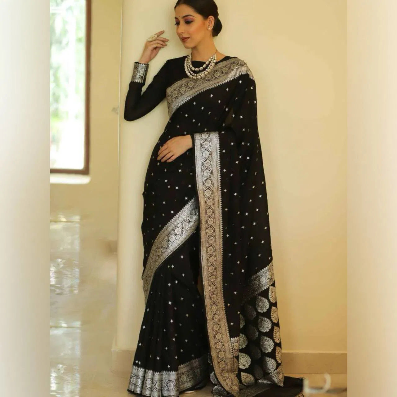 Jashn-e-Nazakat – Celebrating grace with intricate craftsmanship