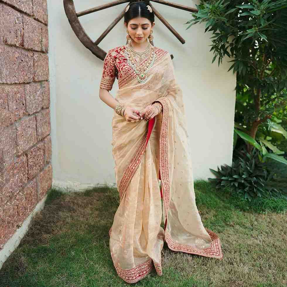 Aafreen Royale – A regal drape of heritage and grace
