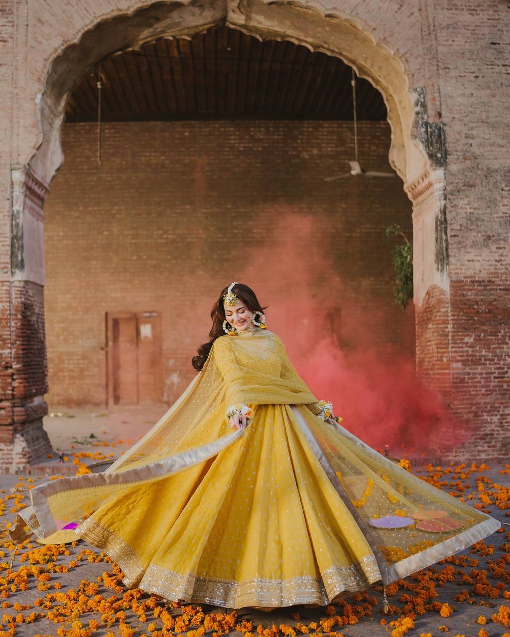 Sunehri Taaj- Golden Crown