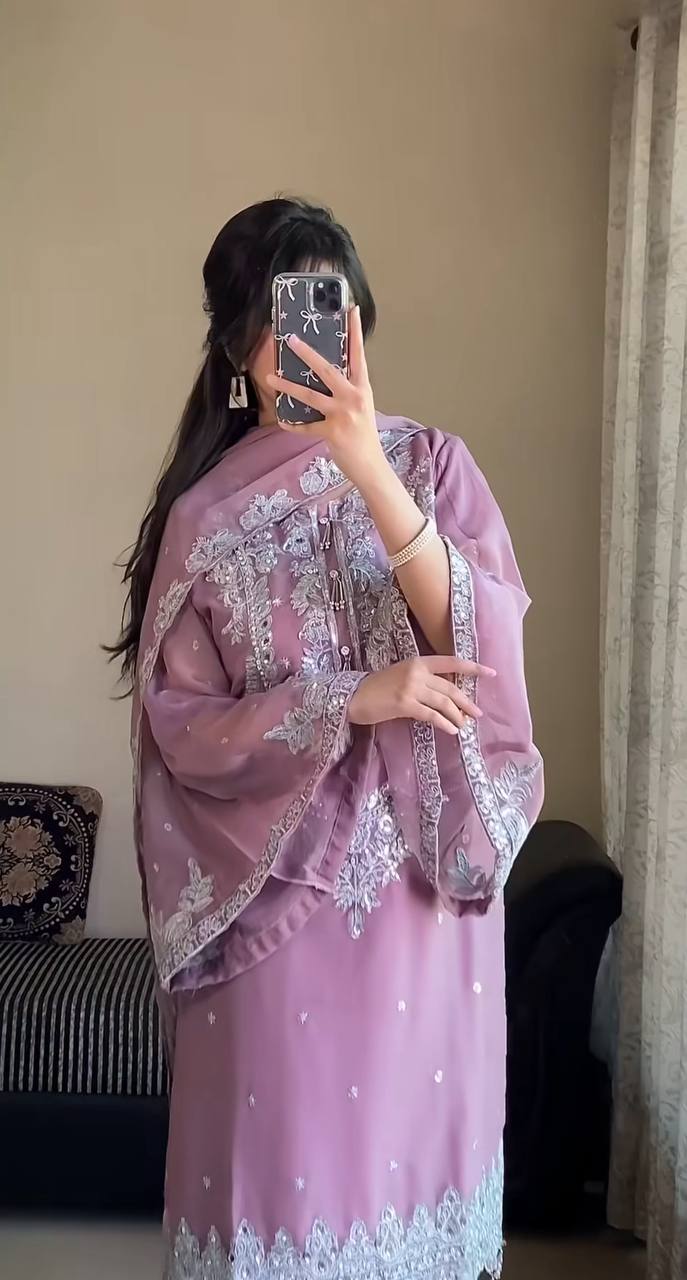 Gul-e-Mauve