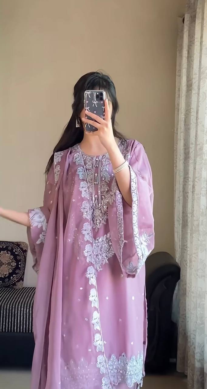 Gul-e-Mauve