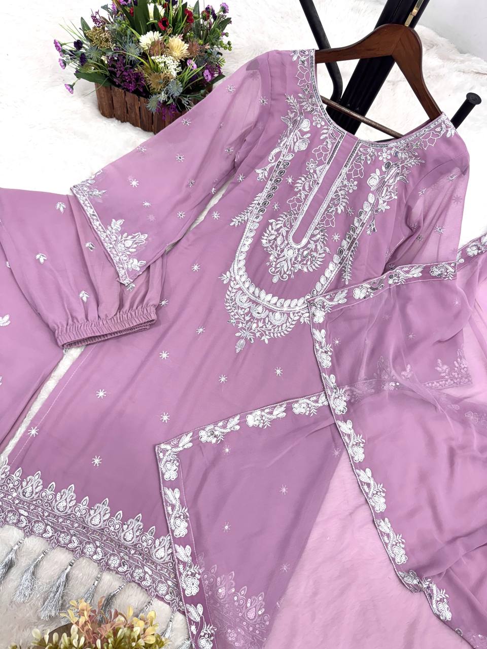 Gul-e-Mauve