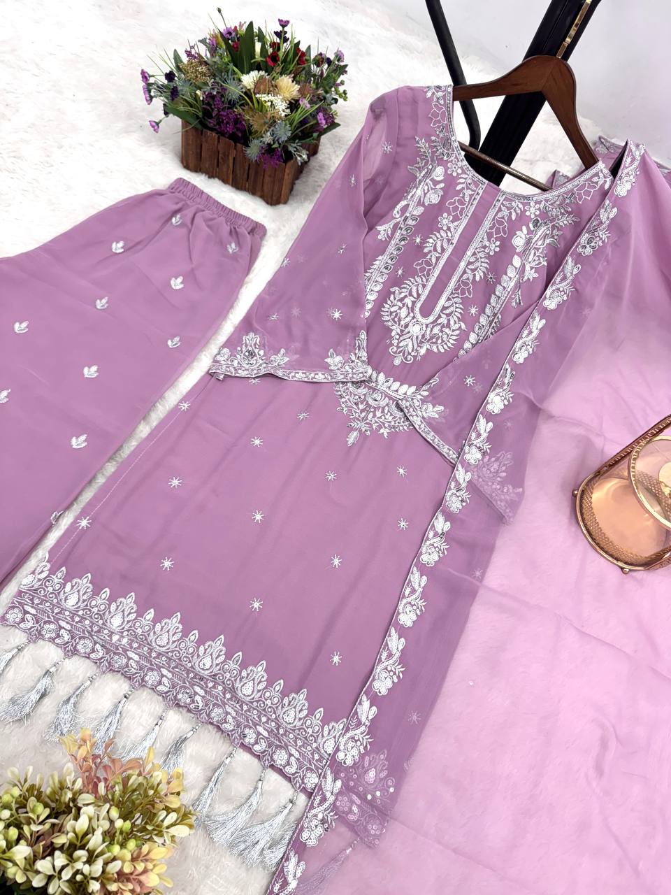 Gul-e-Mauve