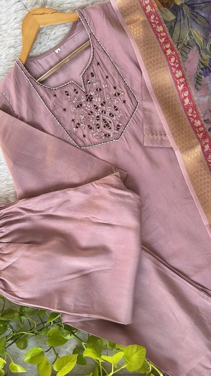 Sitarah Saaz – Star-crafted