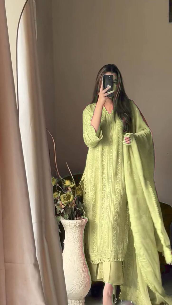 Rohani Saaz – Spiritually soft with luxe textures