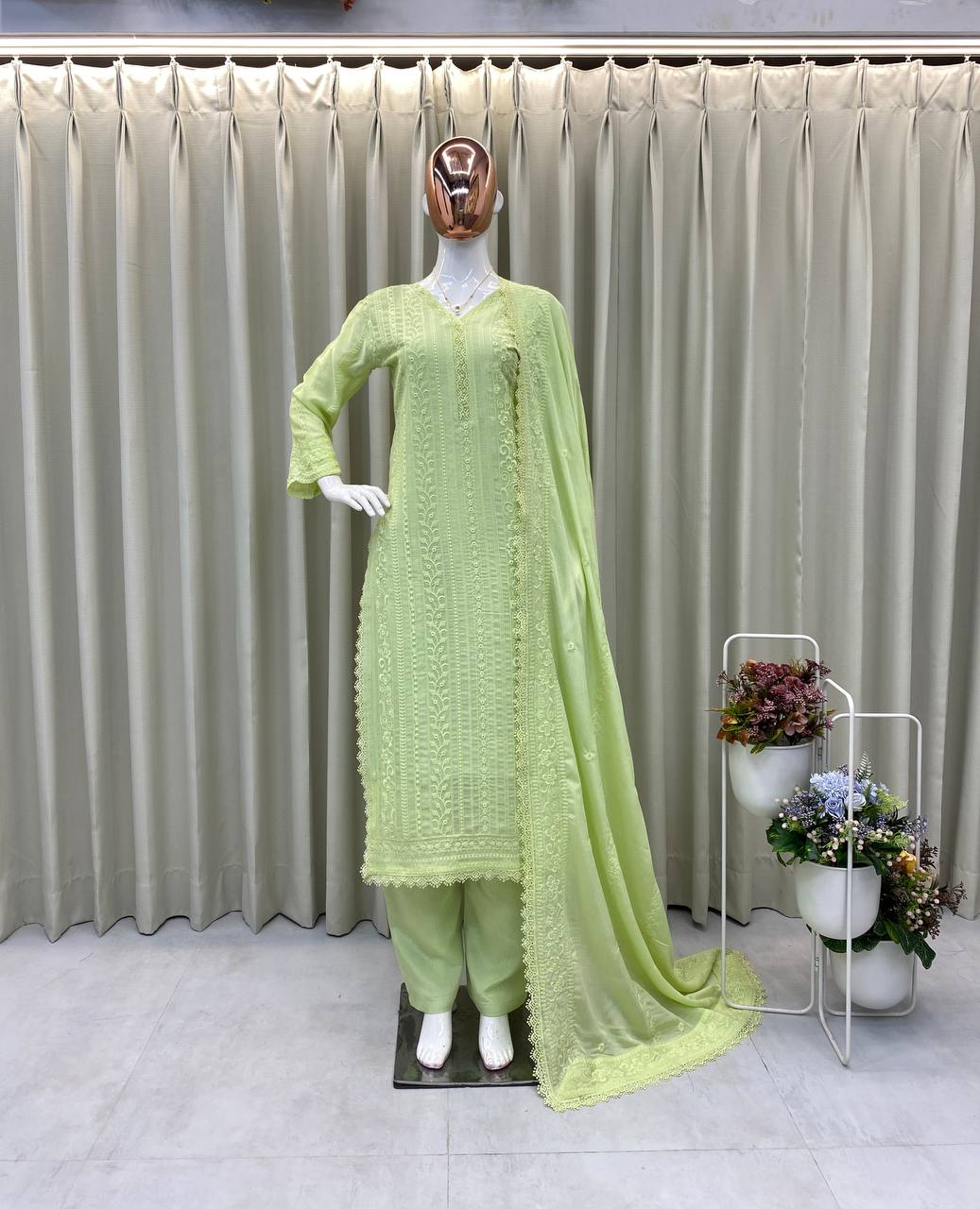 Rohani Saaz – Spiritually soft with luxe textures