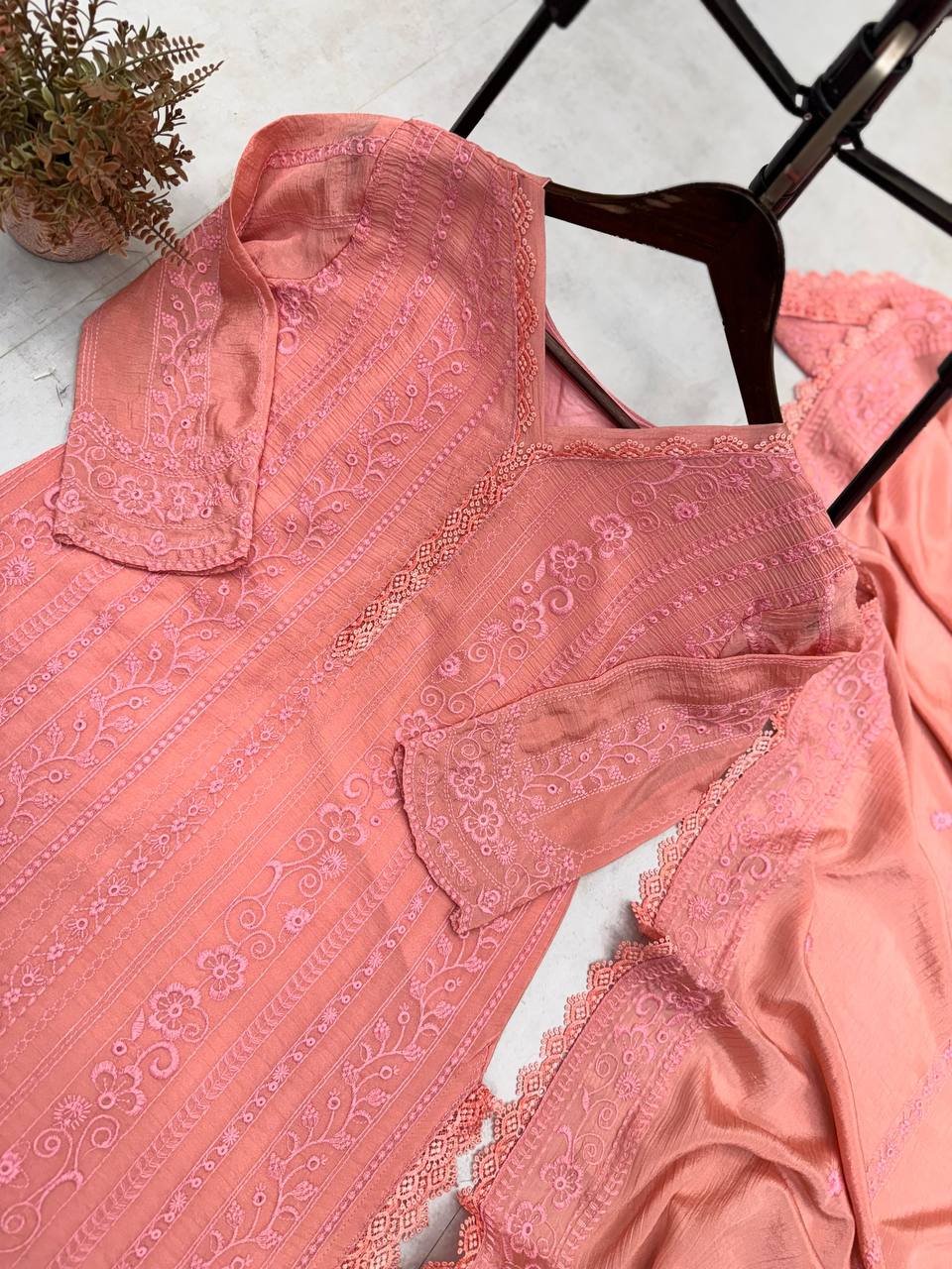 Rohani Saaz – Spiritually soft with luxe textures