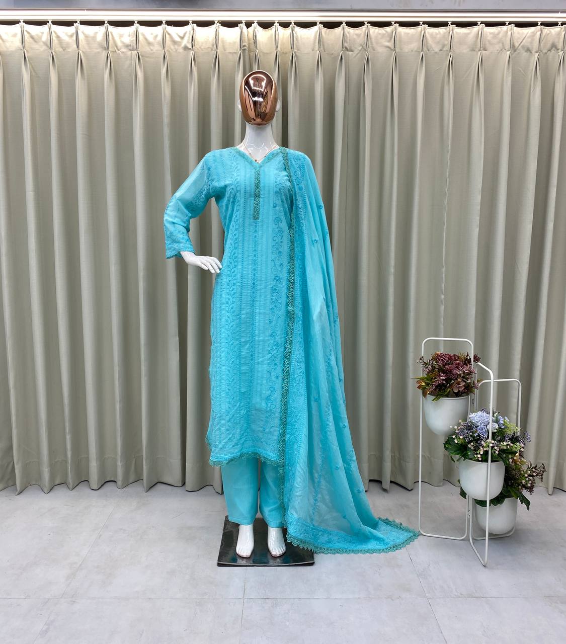 Rohani Saaz – Spiritually soft with luxe textures