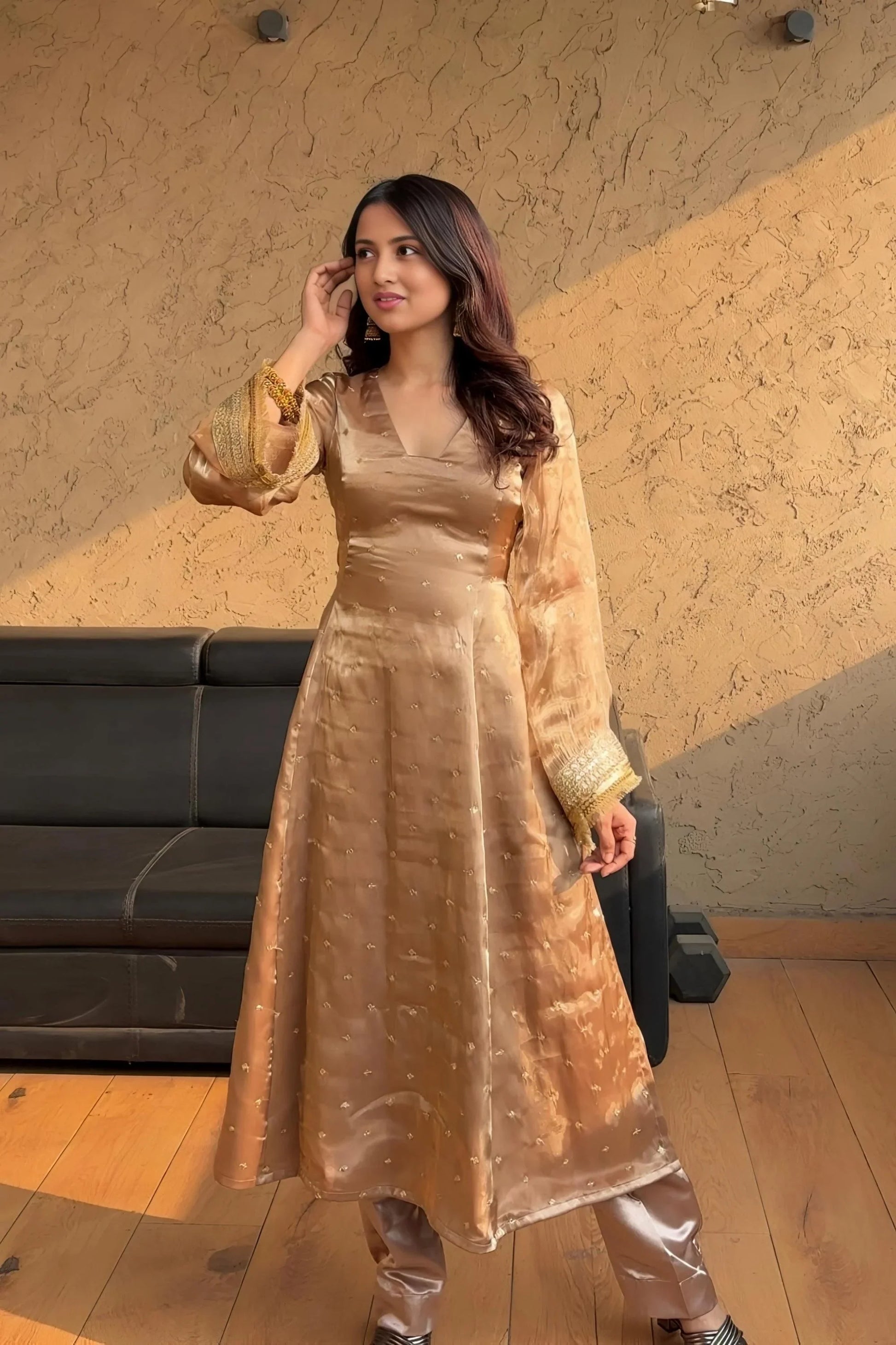 Roohani Noor – Ethereal elegance with a touch of shimmer