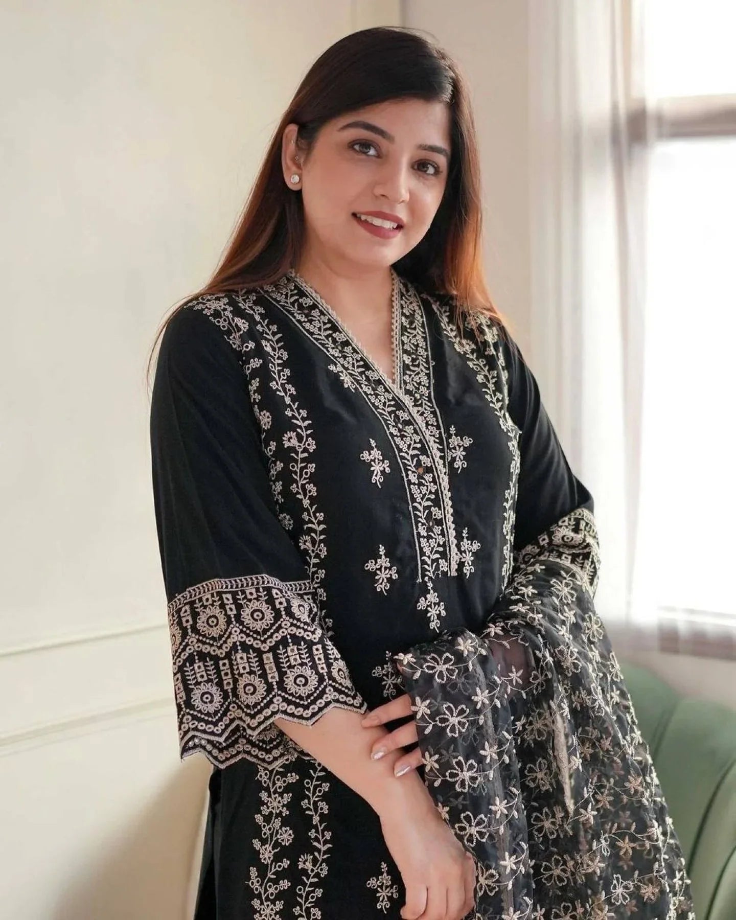 Rang-e-Nafees – Shade of sophistication