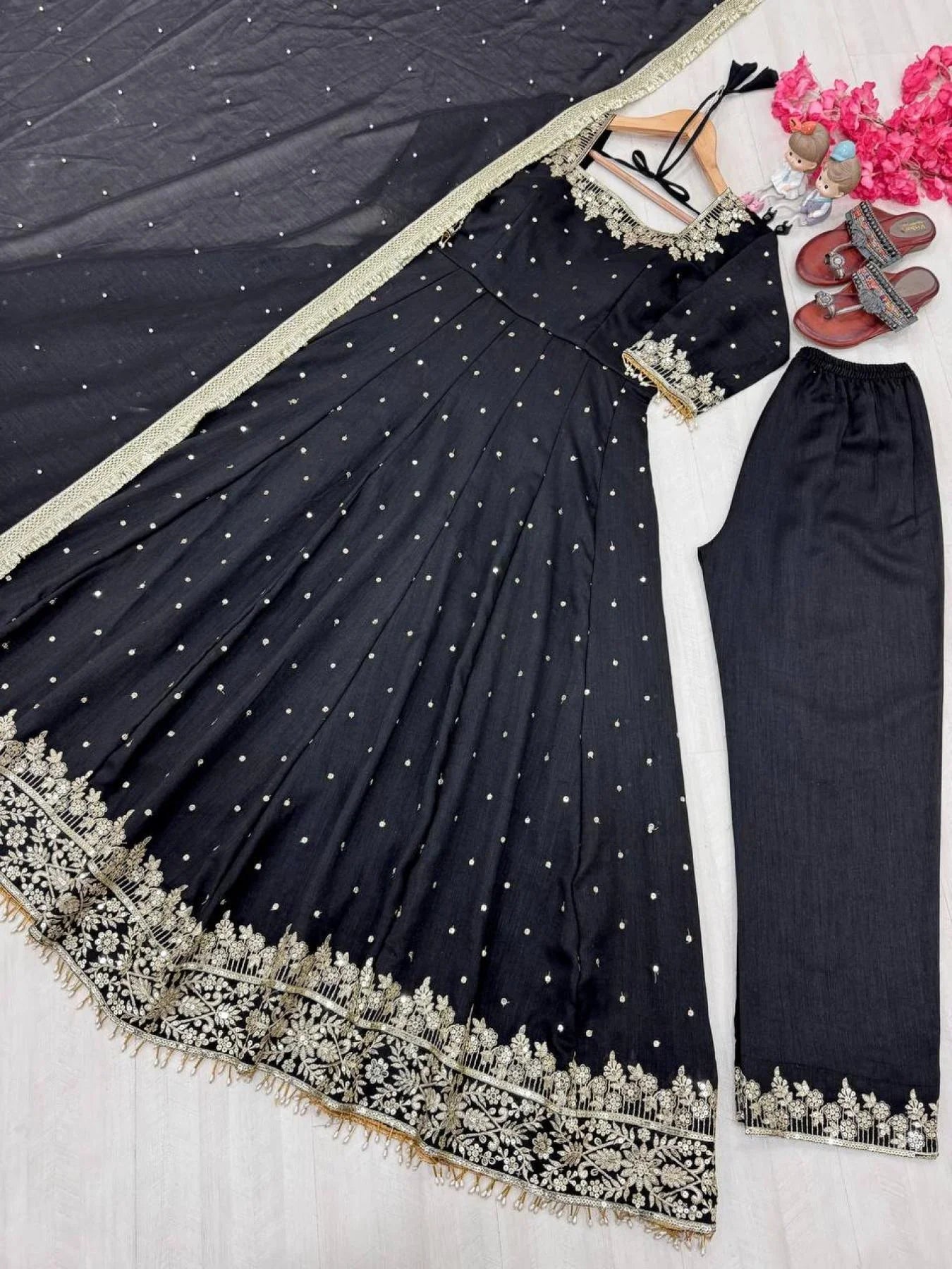 Zauq-e-Libaas – Tasteful attire