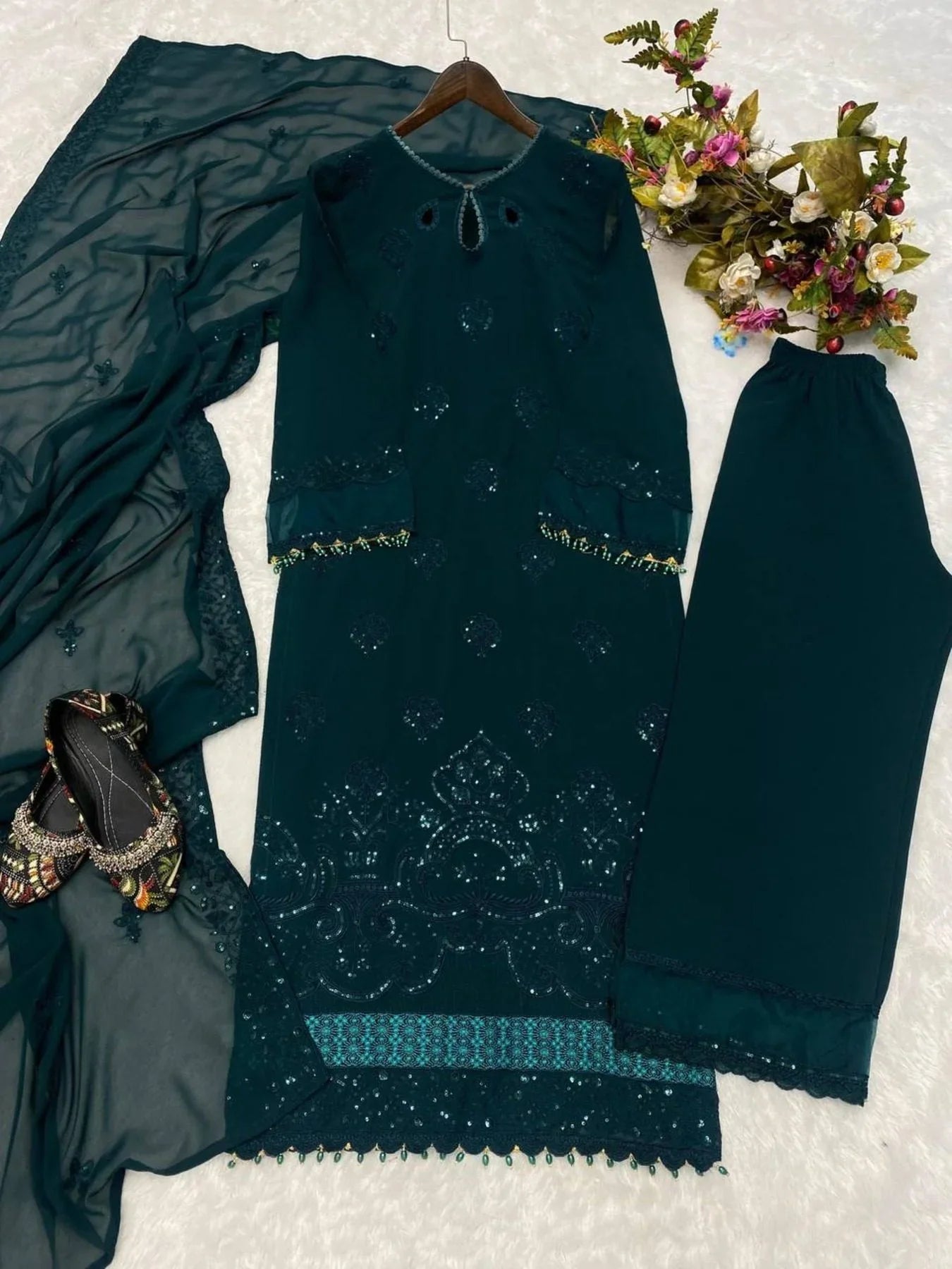 Parcham-e-Husn – Flag of beauty