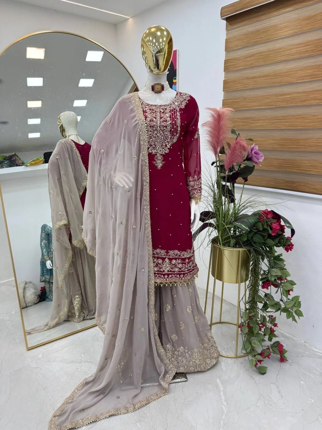 Nazneen Andaaz – Graceful attitude