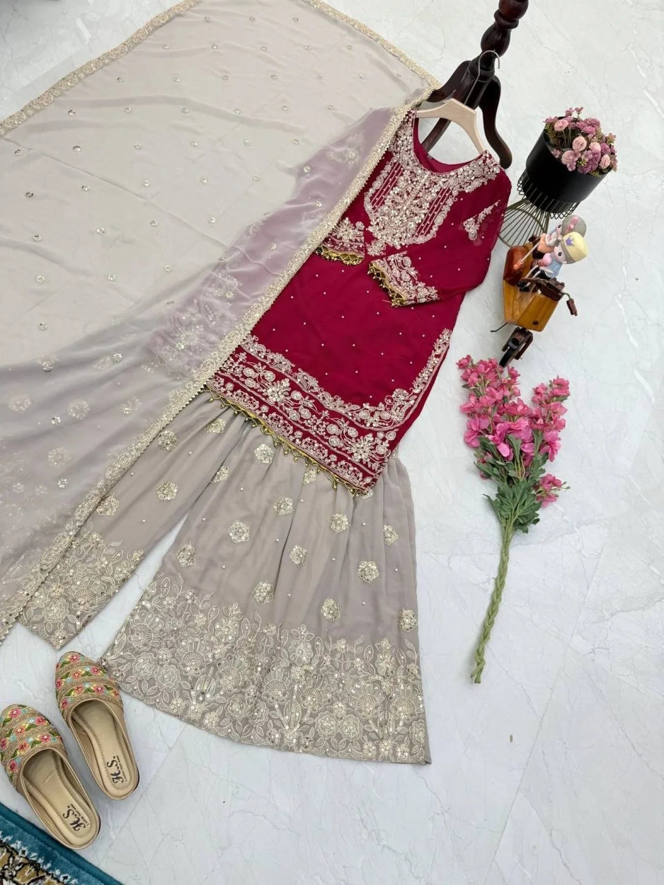 Nazneen Andaaz – Graceful attitude