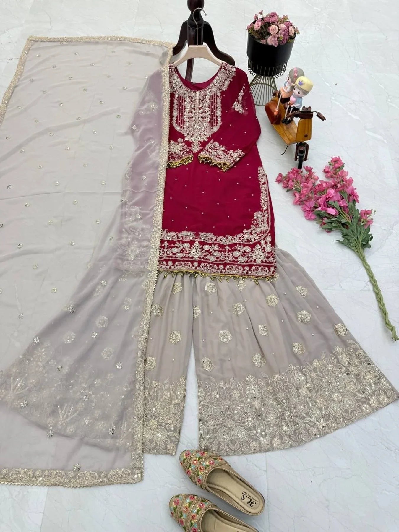 Nazneen Andaaz – Graceful attitude