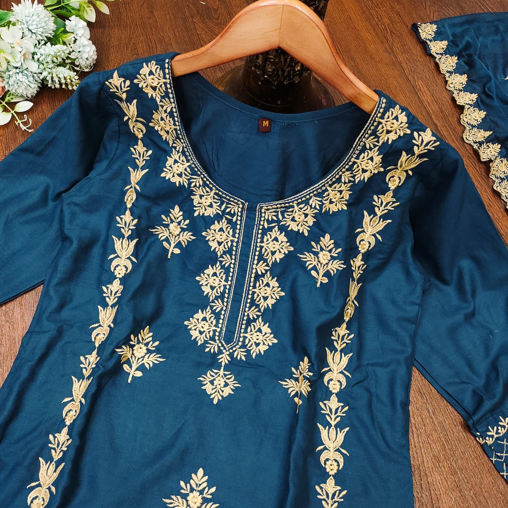 Vanya Ease – Soft fabrics and relaxed silhouettes for daily wear