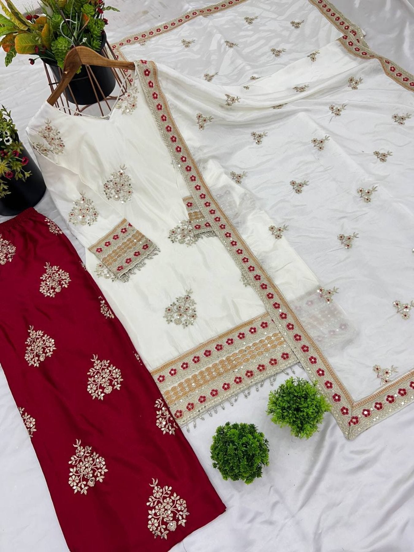 Shauq-e-Raushan – A radiant desire