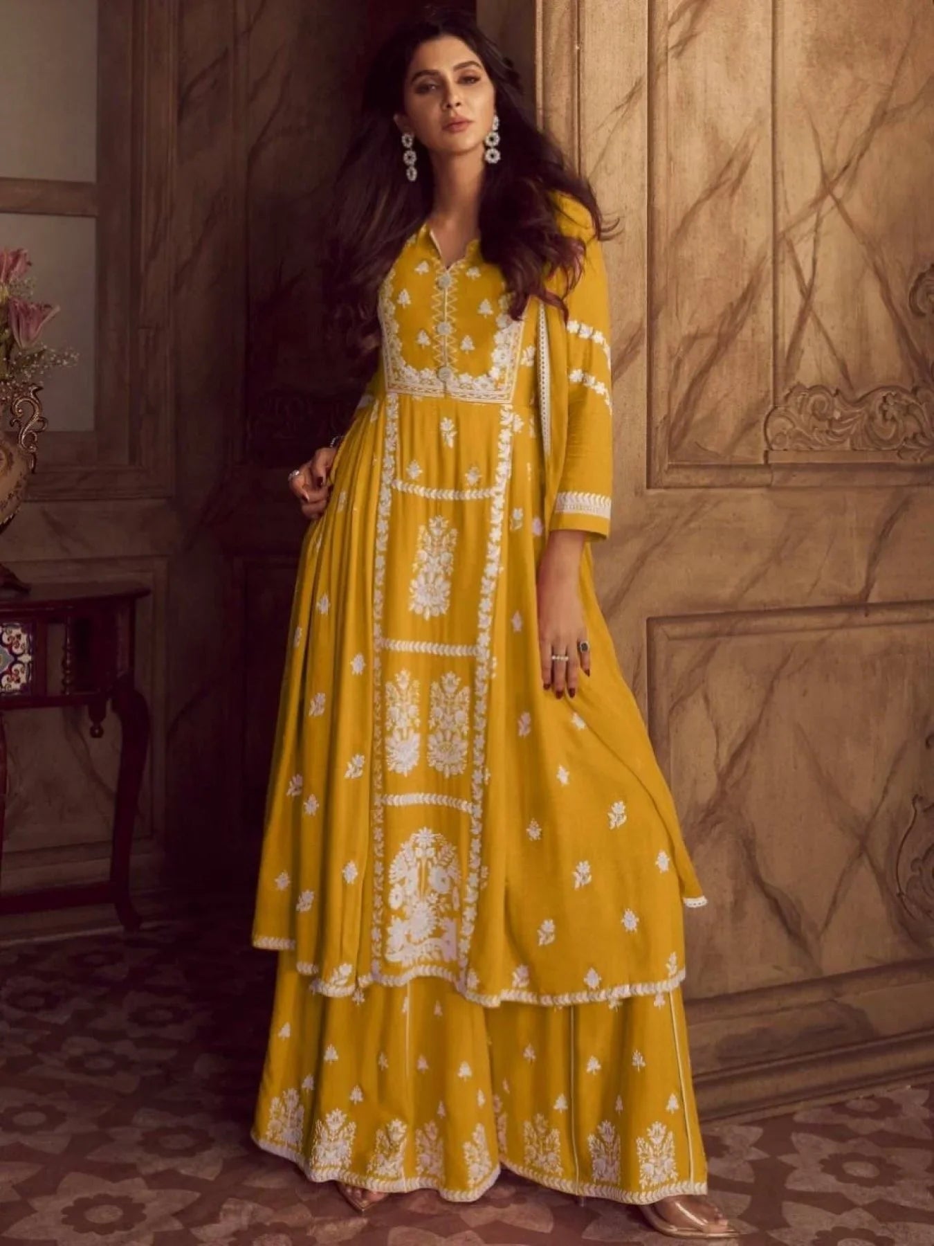 Gulrukh – Floral beauty wrapped in timeless design