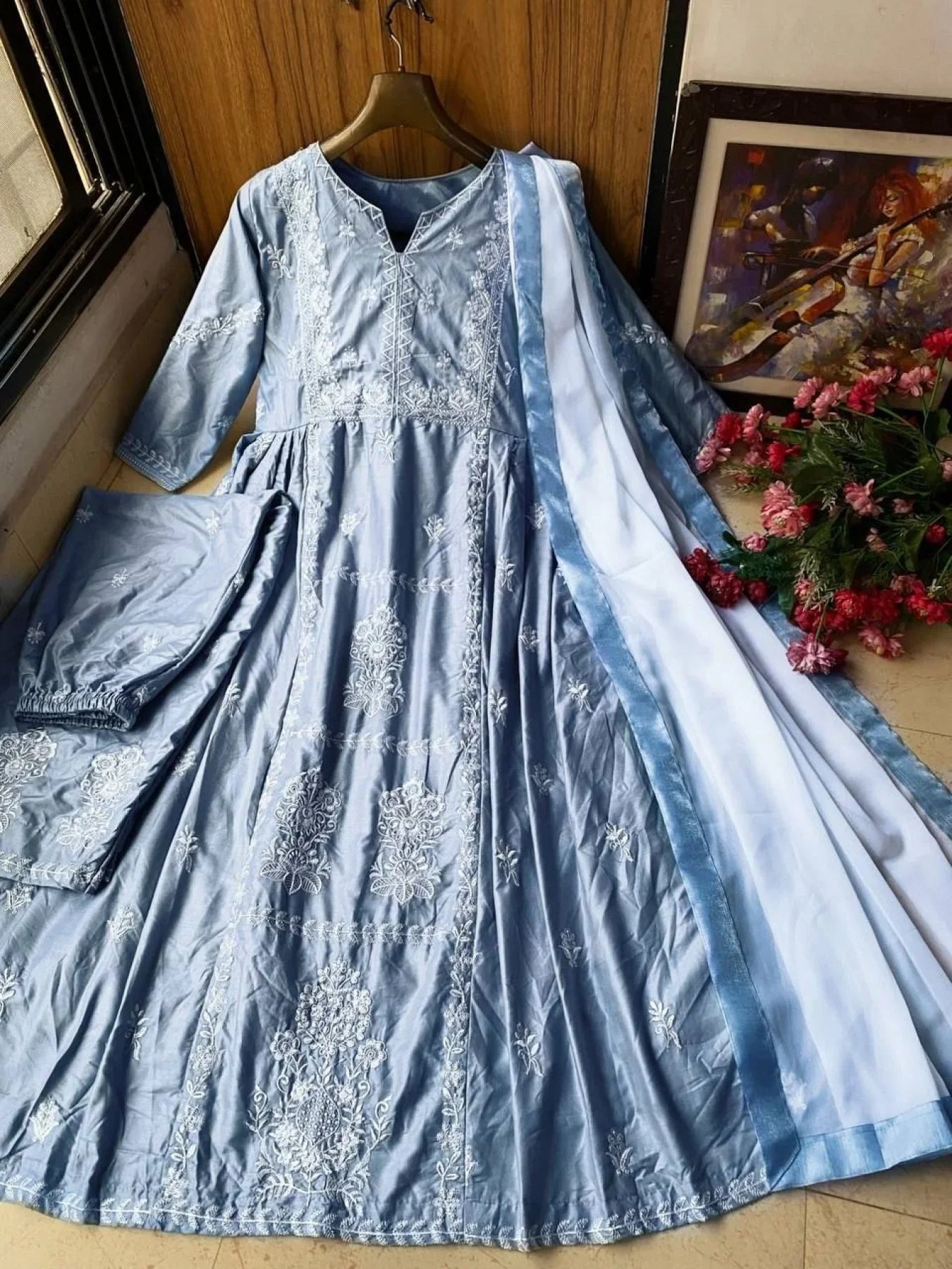 Gulrukh – Floral beauty wrapped in timeless design