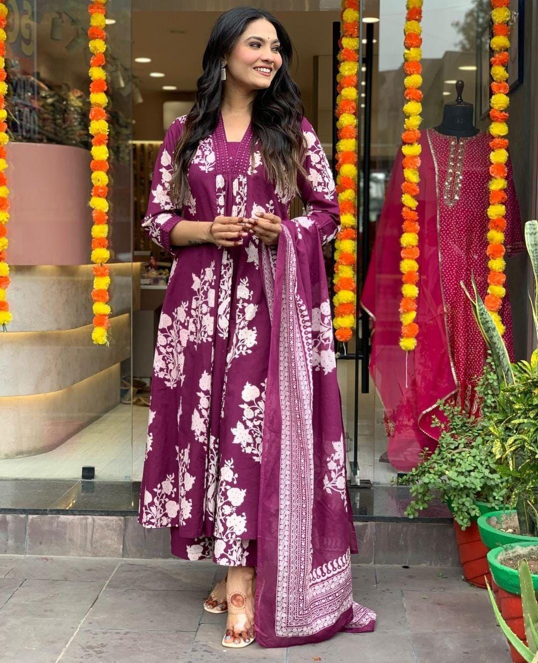 Naira Ease – Relaxed fashion with a timeless appeal