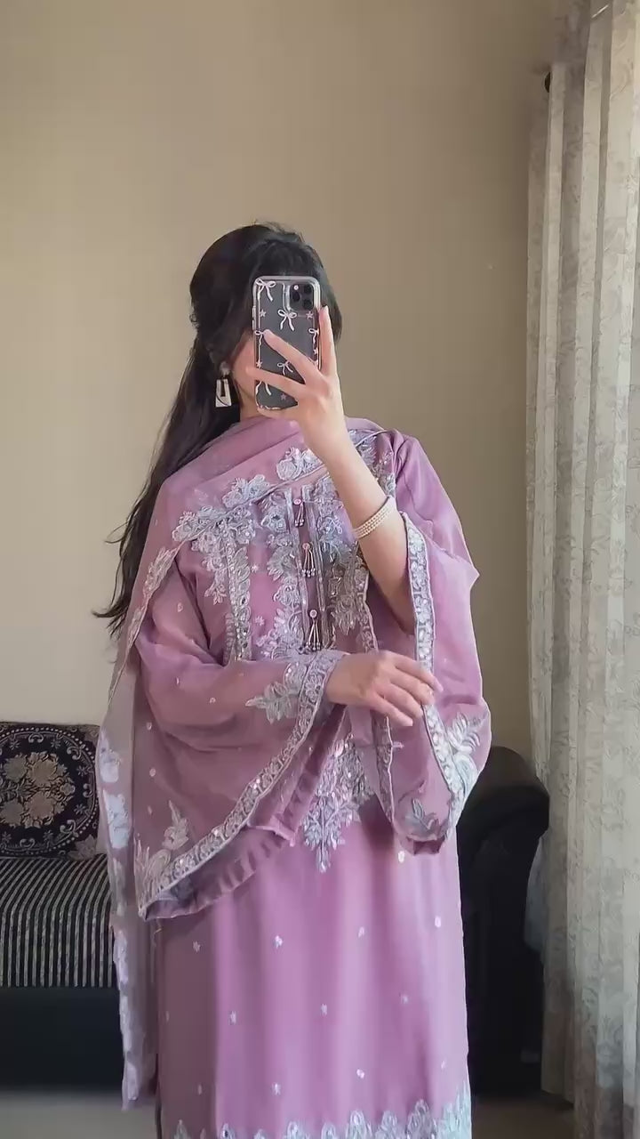 Gul-e-Mauve