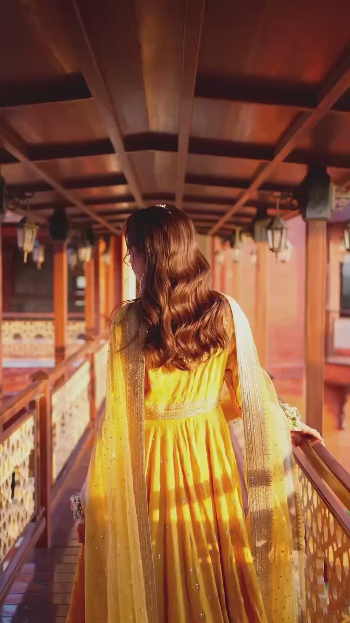 Sunehri Taaj- Golden Crown