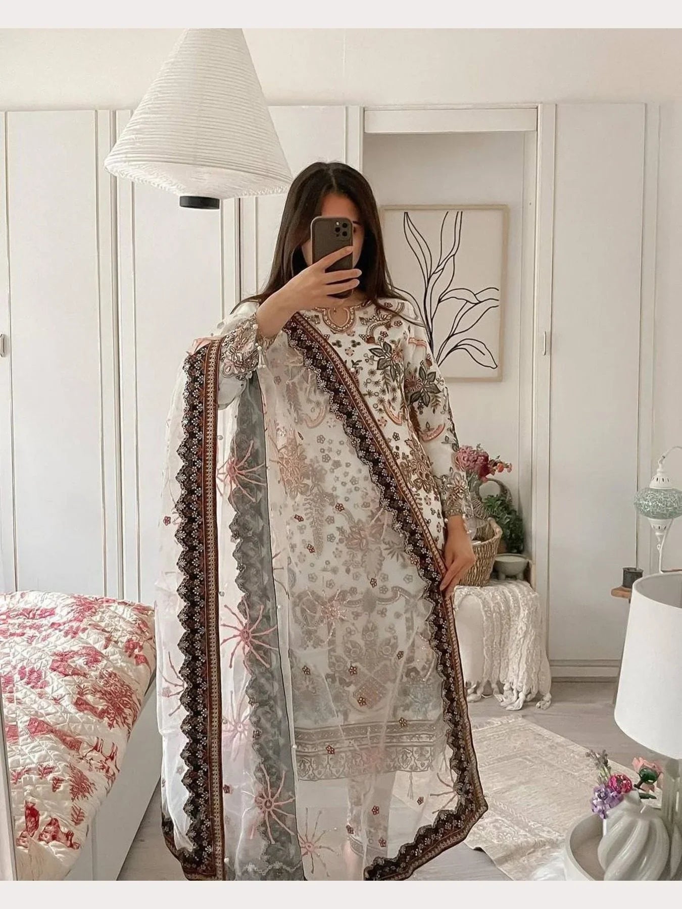Roshni Saaz – Crafted with light