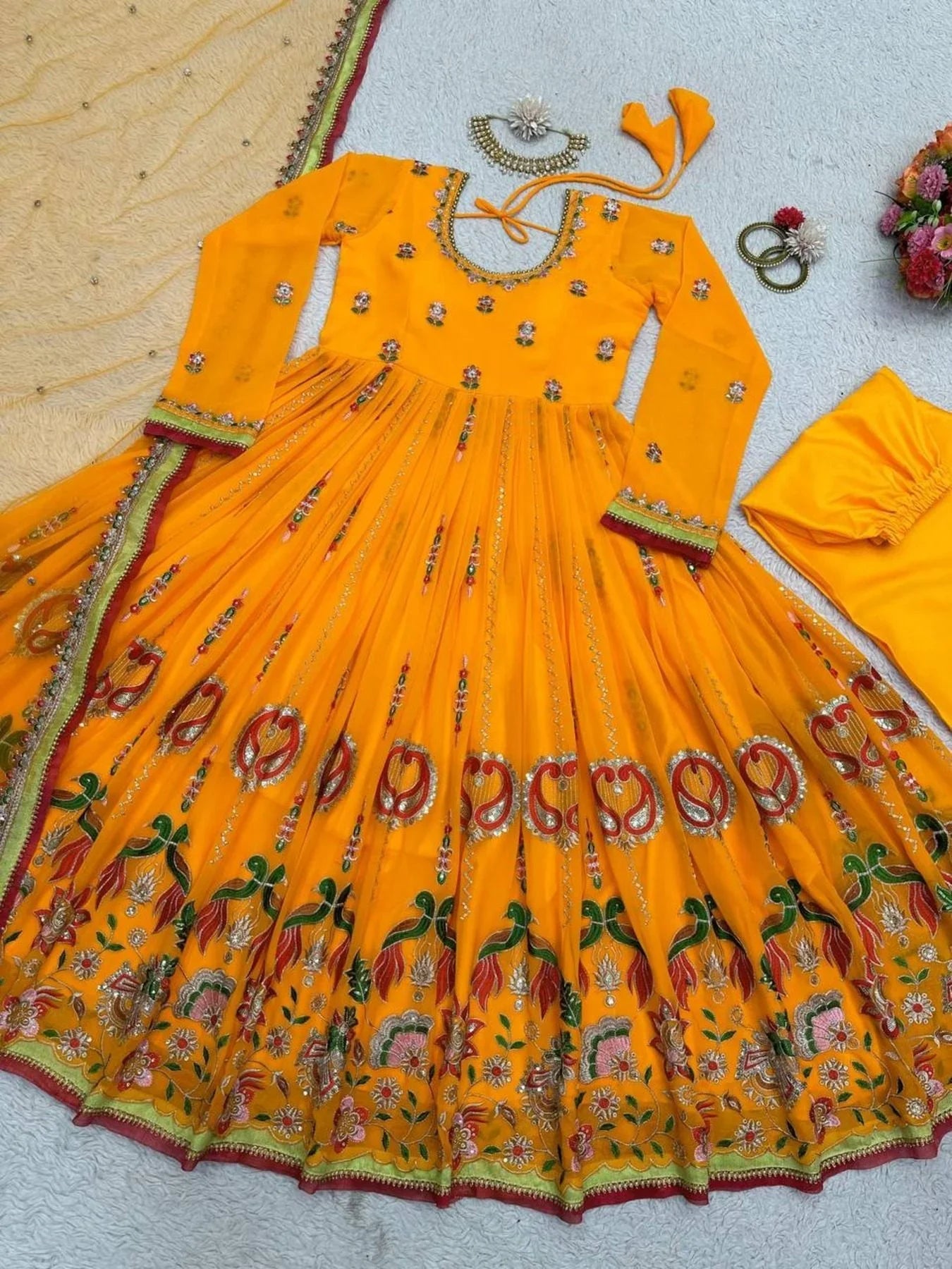 Raabta-e-Husn – A connection of beauty