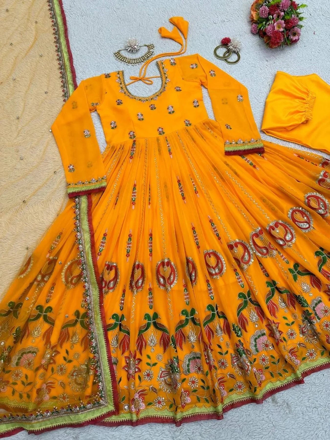 Raabta-e-Husn – A connection of beauty