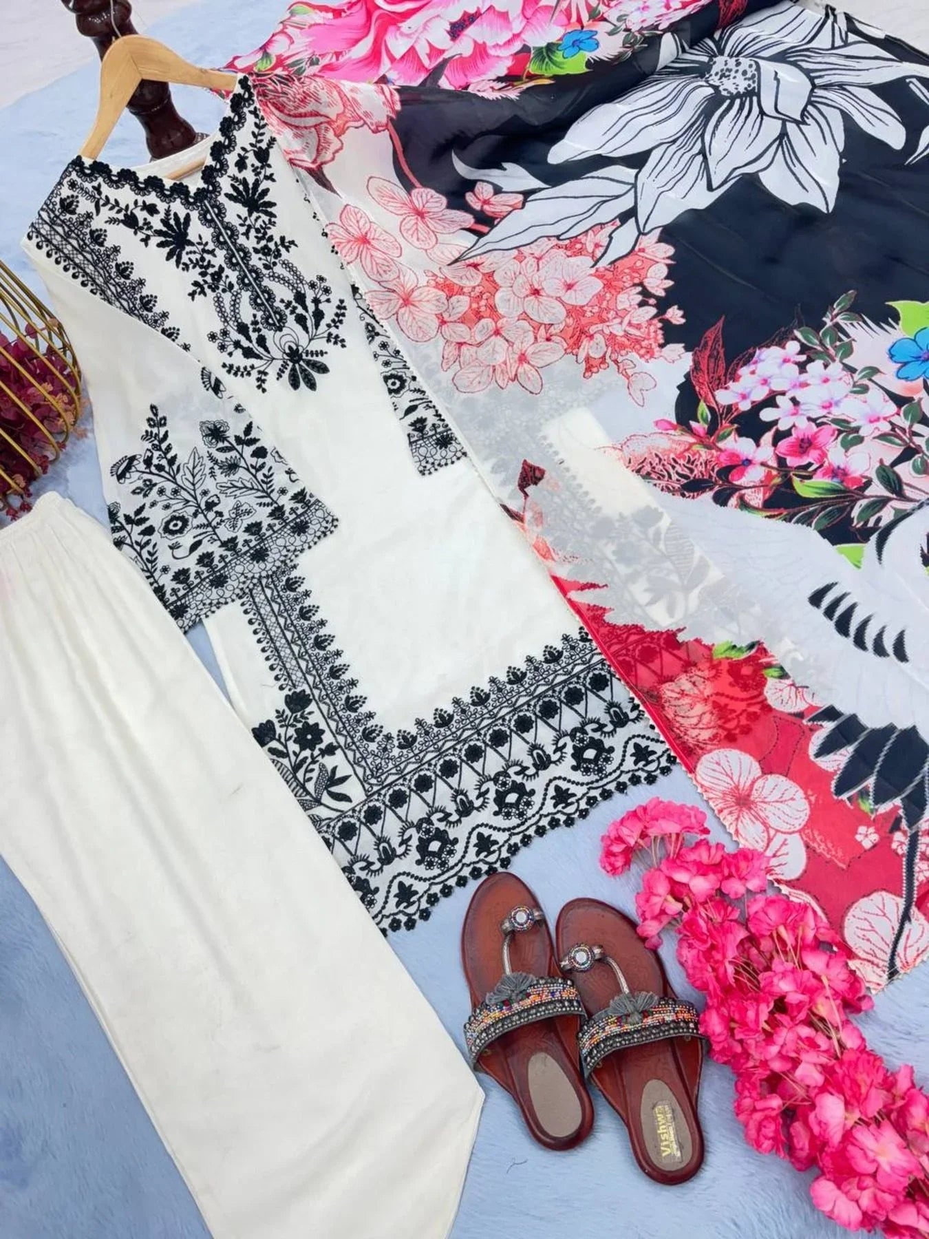 Shaan-e-Libaas – The elegance of attire