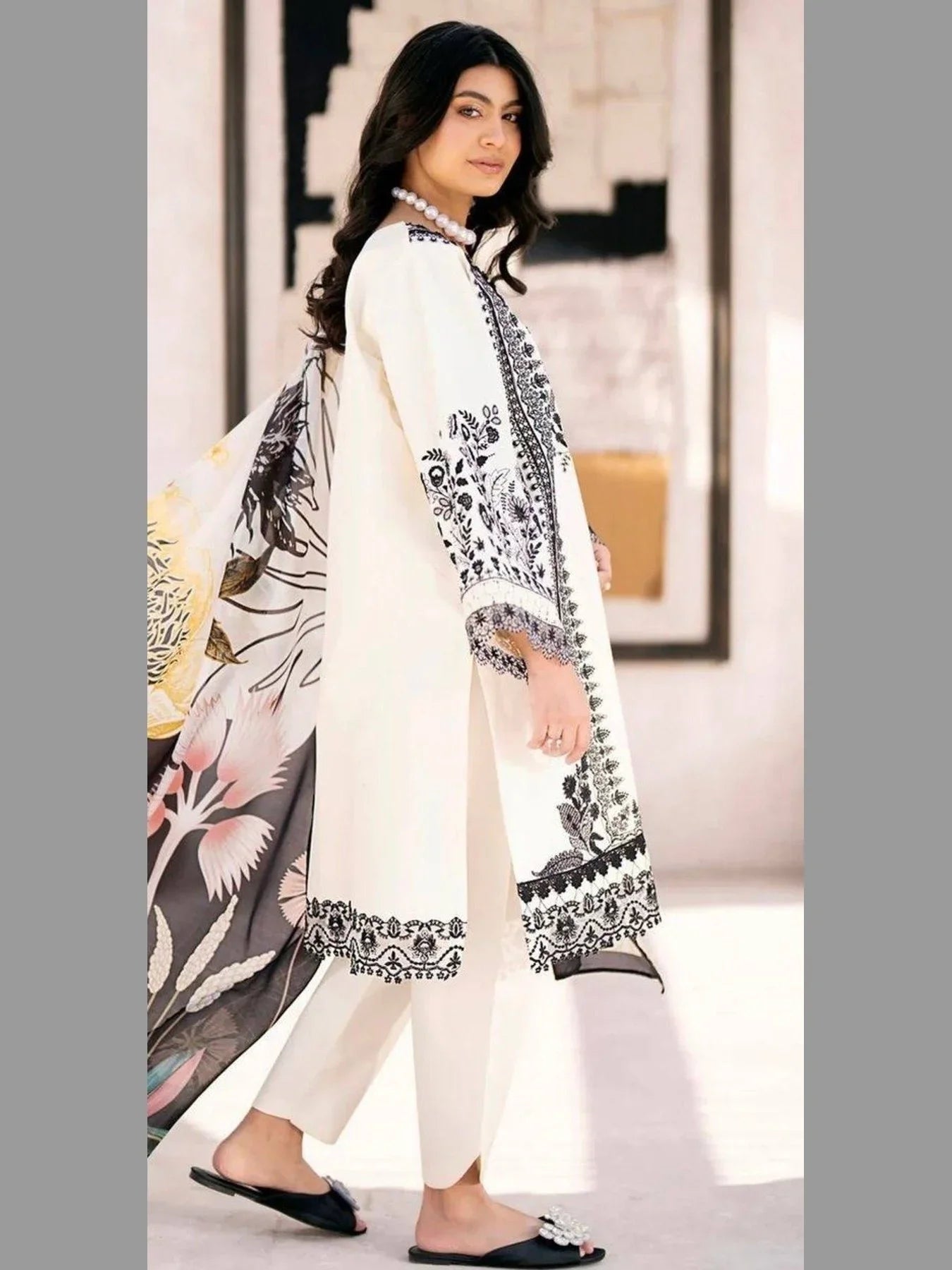 Shaan-e-Libaas – The elegance of attire