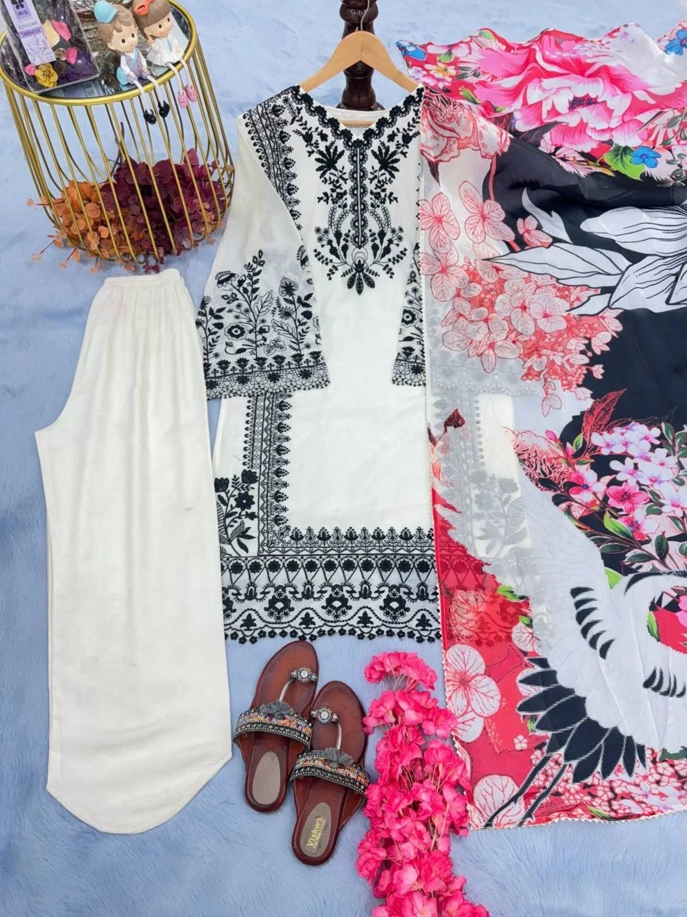 Shaan-e-Libaas – The elegance of attire